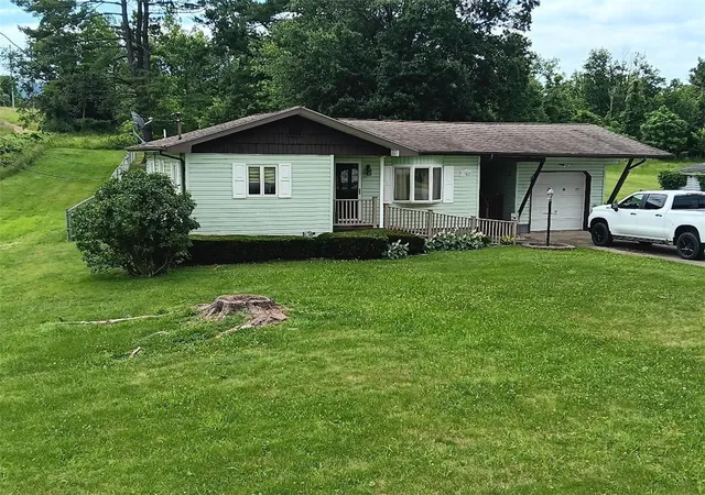 Homes for sale in North Union Twp, PA | 1382 Connellsville Rd, North Union Twp, PA 15456 | MLS# 1761351