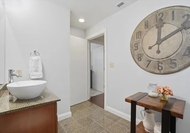 2nd image of 306 4Th Ave, Pittsburgh, PA 15222