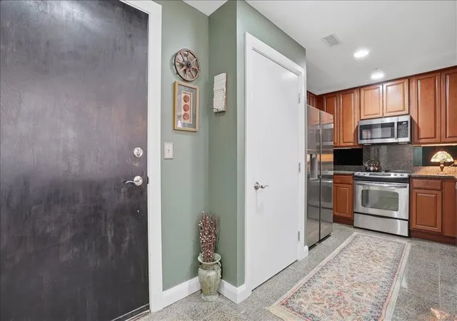 Homes for sale in Downtown Pgh, PA | 306 4Th Ave #1401, Downtown Pgh, PA 15222 | MLS# 1761502