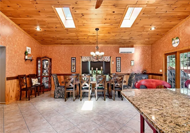5th image of 2516 Clayton Rd, Beaver Falls, PA 15010 | MLS# 1761154