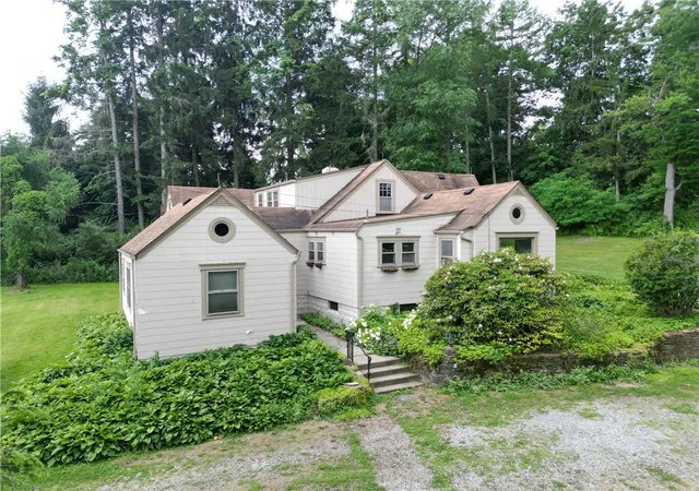 Homes for sale in Penn Twp, PA | 6216 Old Route 8, Penn Twp, PA 16002 | MLS# 1761493