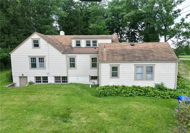 Homes for sale in Penn Twp, PA | 6216 Old Route 8, Penn Twp, PA 16002 | MLS# 1761493