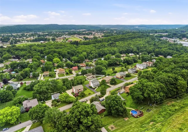 5th image of 164 Oakdale Dr, Zelienople Boro, PA 16063 | MLS# 1761338