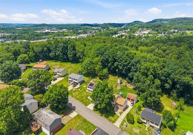 40th image of 728 Skyview Dr, Cranberry Twp, PA 16066 | MLS# 1761550