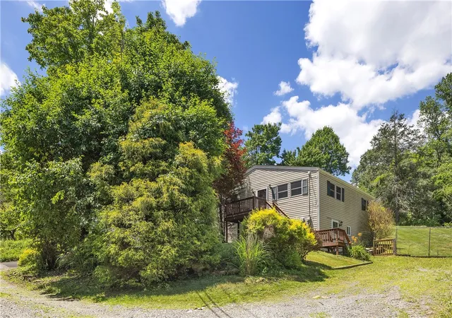 2nd image of 2404 Marble Ln, Franklin Park, PA 15143 | MLS# 1760611