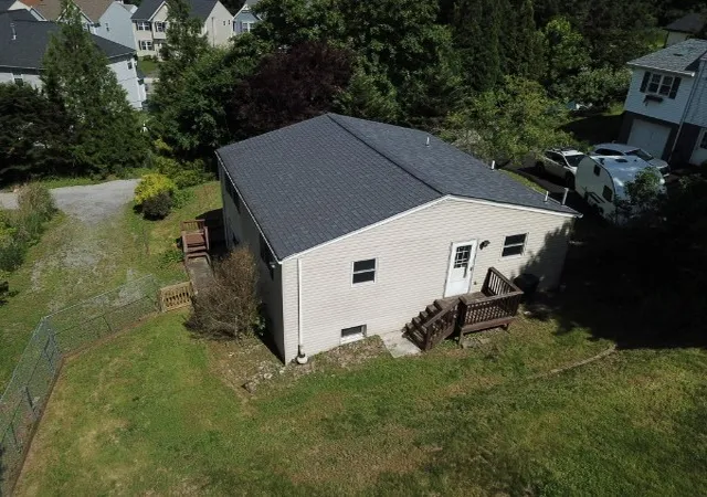 37th image of 2404 Marble Ln, Franklin Park, PA 15143 | MLS# 1760611