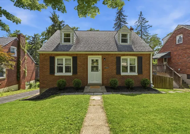 Homes for sale in Forest Hills Boro, PA | 280 Barclay Ave, Forest Hills Boro, PA 15221 | MLS# 1761585