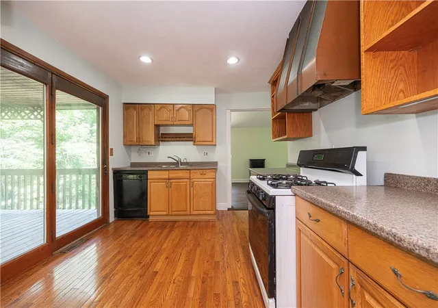 4th image of 50 Center Ave, West View, PA 15229 | MLS# 1761589