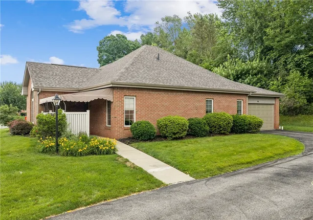 Homes for sale in Chippewa Twp, PA | 126 Crosswynds Dr, Chippewa Twp, PA 15010 | MLS# 1761501