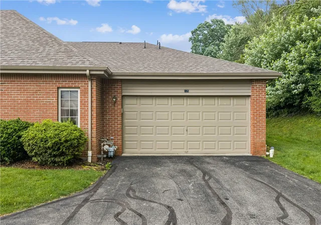 Homes for sale in Chippewa Twp, PA | 126 Crosswynds Dr, Chippewa Twp, PA 15010 | MLS# 1761501