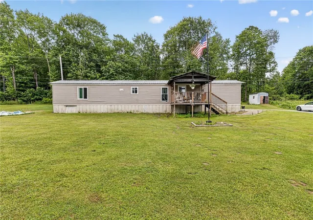 Homes for sale in Mineral Twp, PA | 1902 Jackson Center Polk Rd, Mineral Twp, PA 16153 | MLS# 1761563