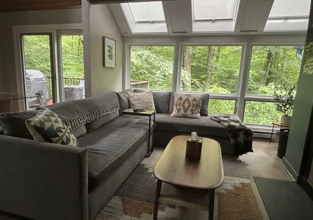 5th image of 523 Laurel Pond, Farmington, PA 15437 | MLS# 1761617