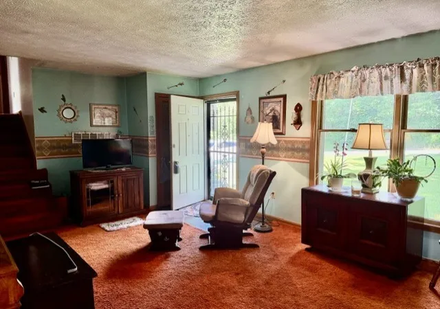 Photo 4 of Single family home for sale at 1652 Frew Ml Rd, Shenango Twp, PA 16101 | MLS# 1761618 | Listing updated on 2026-07-28
