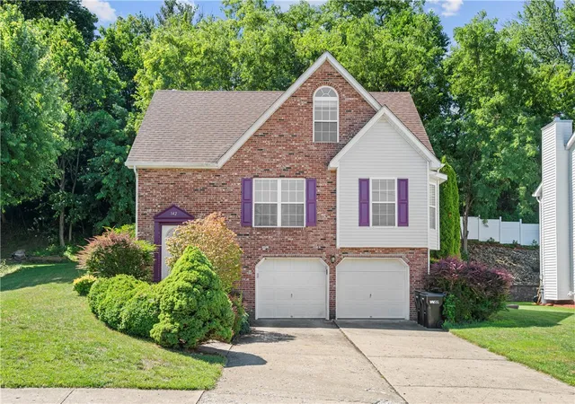 Photo 1 of Single family home for sale at 142 Jarod Dr, Coraopolis, PA 15108 | MLS# 1761359 | Listing updated on 2026-06-24