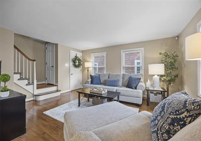 4th image of 7038 Meade Pl, Point Breeze, PA 15208 | MLS# 1761522