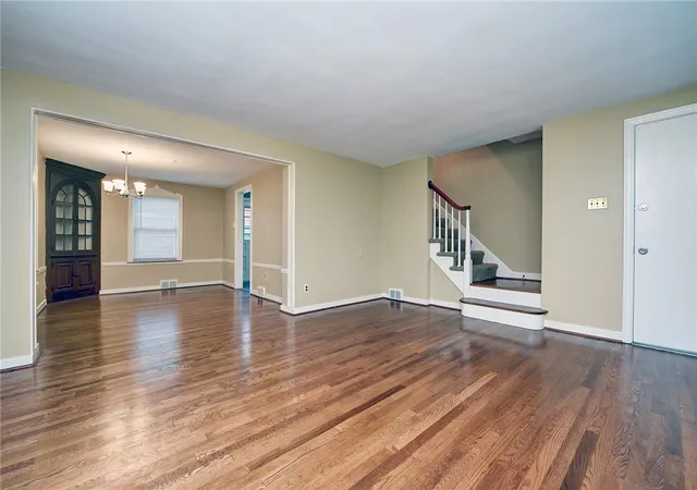 5th image of 7038 Meade Pl, Point Breeze, PA 15208 | MLS# 1761522