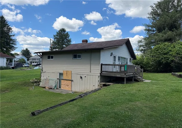 Photo 4 of Sale Pending at 112 Schoolhouse Rd, Grindstone, PA 15442 | MLS# 1761661 | Listing updated on 2026-07-16