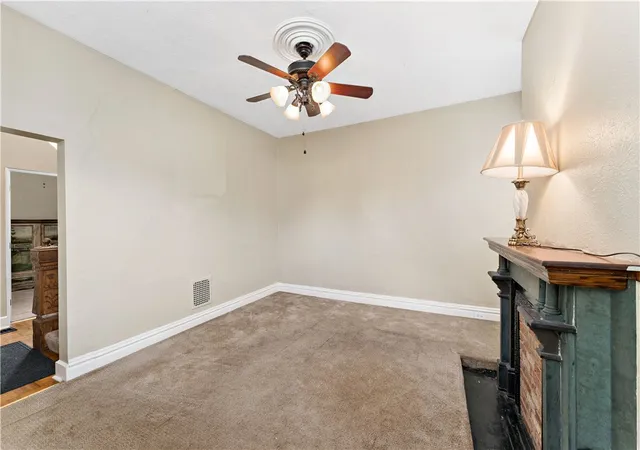 4th image of 1004 Market St, Bridgewater, PA 15009 | MLS# 1761342
