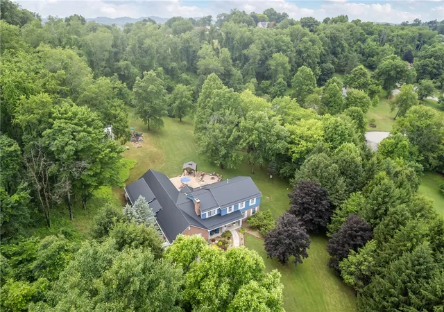 Homes for sale in Murrysville, PA | 4019 Mayflower Ct, Murrysville, PA 15668 | MLS# 1761541