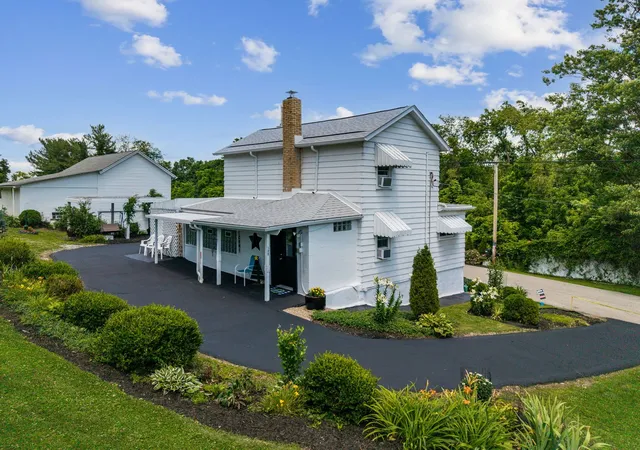 3rd image of 105 Dutchtown Rd, Herminie, PA 15637 | MLS# 1761694