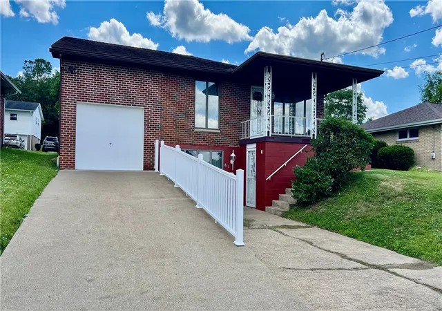 Homes for sale in Speers Boro, PA | 817 Jane Ave, Speers Boro, PA 15022 | MLS# 1761689