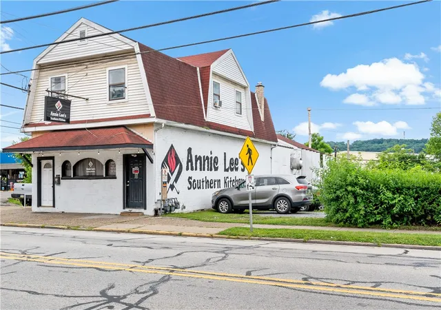 Homes for sale in Ambridge, PA | 1601 Duss Ave, Ambridge, PA 15003 | MLS# 1761391