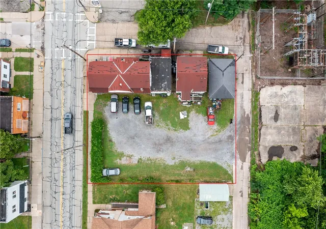Homes for sale in Ambridge, PA | 1601 Duss Ave, Ambridge, PA 15003 | MLS# 1761391