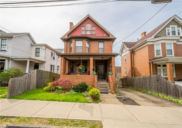 3rd image of 337 W College Street, Canonsburg, PA 15317 | MLS# 1761728