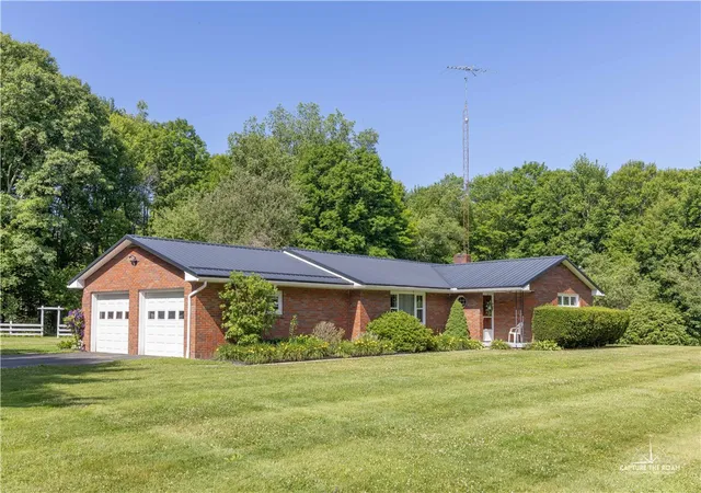 2nd image of 1802 Georgetown Road, New Lebanon Boro, PA 16145 | MLS# 1761512