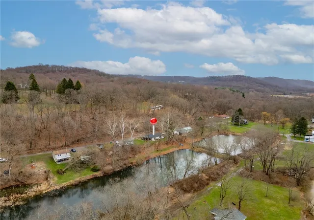 31st image of 142 Twin Lakes Dr, Jackson Twp, PA 16063 | MLS# 1761651