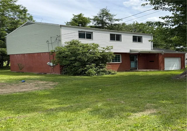 3rd image of 109 Gahela St, Belle Vernon, PA 15012 | MLS# 1761626
