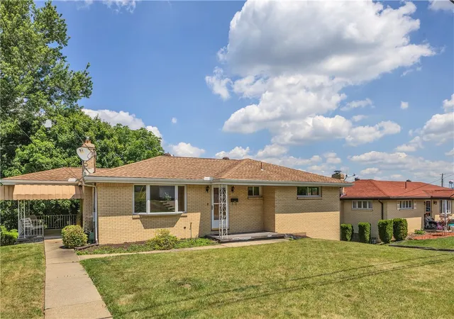 2nd image of 14001 Michael Dr, North Huntingdon, PA 15642 | MLS# 1761699