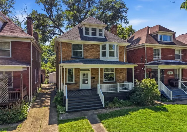 Homes for sale in Sewickley, PA | 232 Chadwick St, Sewickley, PA 15143 | MLS# 1759307