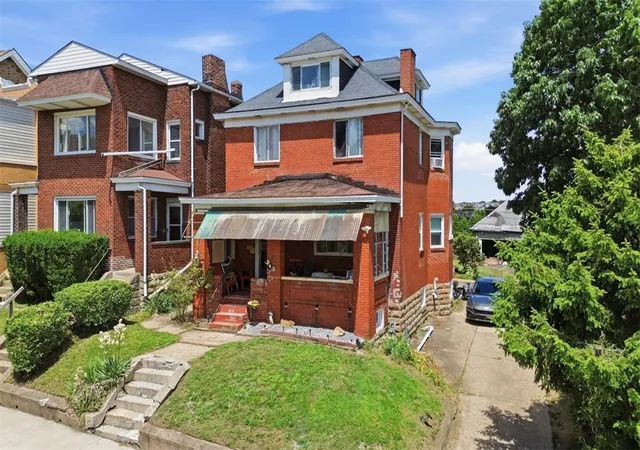 Homes for sale in Carrick, PA | 323 Birmingham Ave, Carrick, PA 15210 | MLS# 1761748