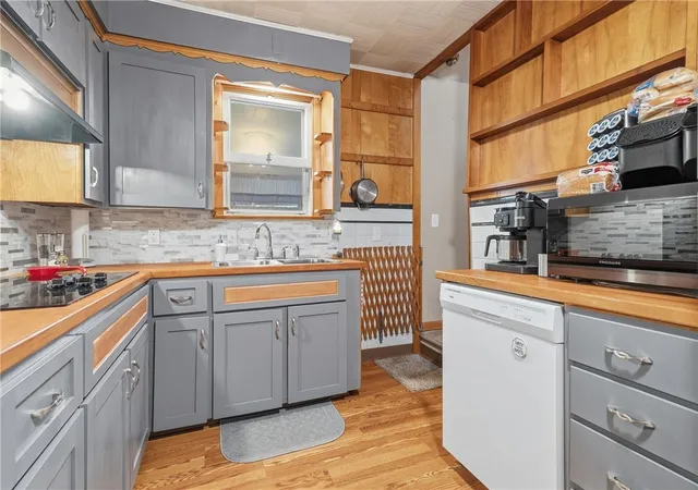 Photo 4 of Single family home for sale at 114 Gray Ave, Winfield Twp, PA 16023 | MLS# 1760834 | Listing updated on 2026-08-31