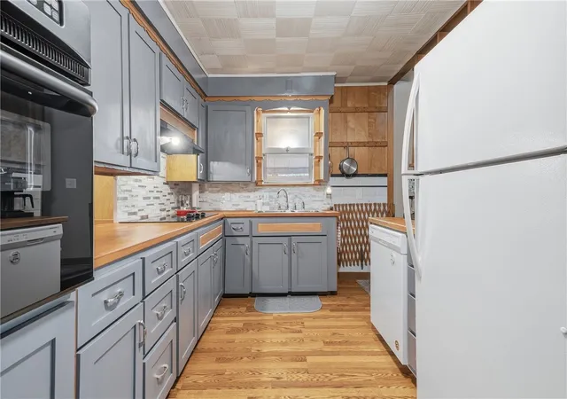 Photo 5 of Single family home for sale at 114 Gray Ave, Winfield Twp, PA 16023 | MLS# 1760834 | Listing updated on 2026-08-31