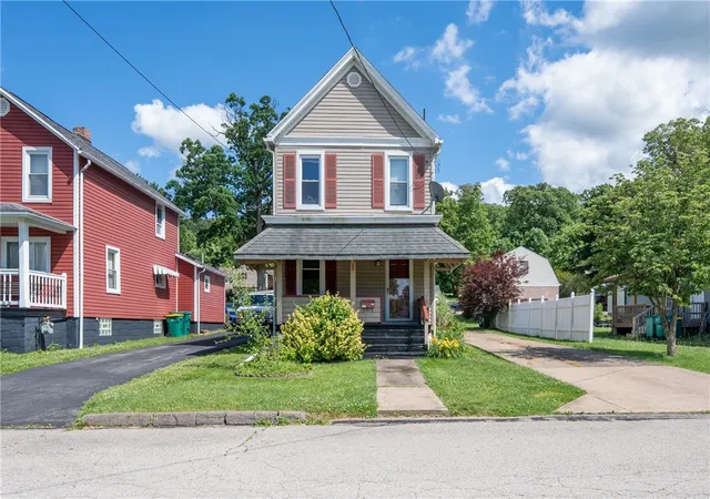Homes for sale in Derry Boro, PA | 407 W 5th Ave, Derry Boro, PA 15627 | MLS# 1761354