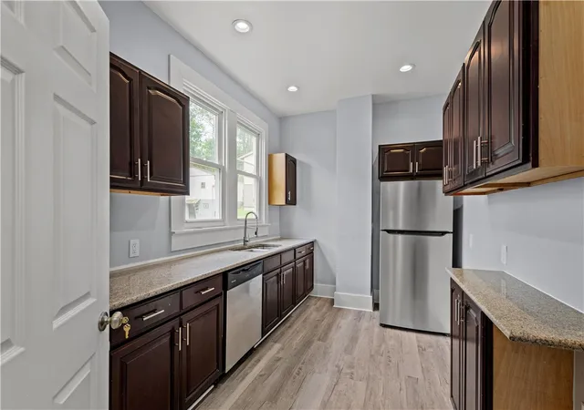 Homes for sale in Carrick, PA | 138 Linnview, Carrick, PA 15210 | MLS# 1761862