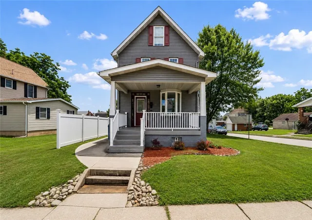 Homes for sale in Hempfield Twp, PA | 302 N 6th St, Hempfield Twp, PA 15697 | MLS# 1761875