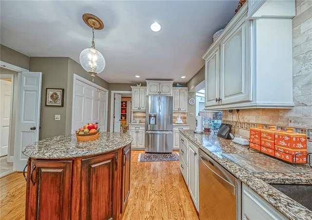 5th image of 310 Wildberry Rd, Fox Chapel, PA 15238 | MLS# 1761423