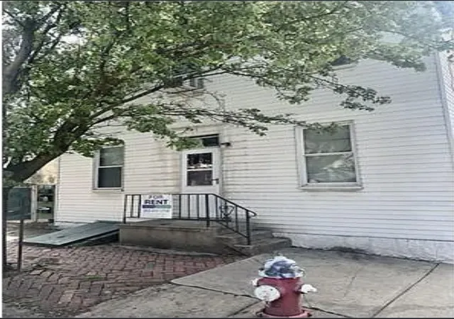 Homes for sale in South Side, PA | 124 S 19th St, South Side, PA 15203 | MLS# 1761413