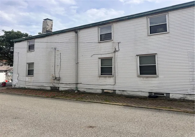 Homes for sale in South Side, PA | 124 S 19th St, South Side, PA 15203 | MLS# 1761413