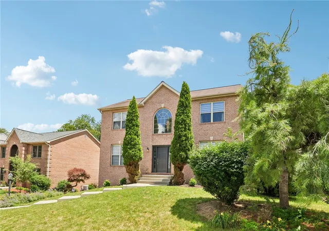 1st image of 1712 Dawn Dr, Franklin Park, PA 15143 | MLS# 1761901