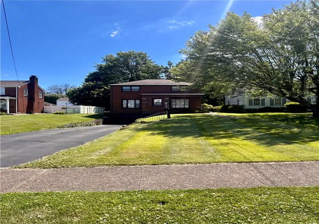 Homes for sale in Uniontown, PA | 65 Princeton Ave, Uniontown, PA 15401 | MLS# 1761615