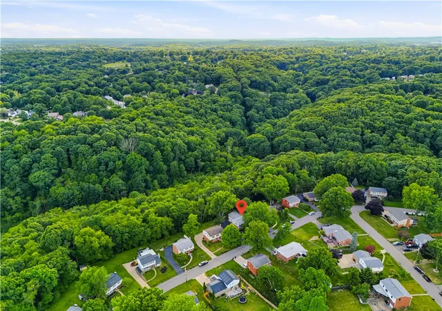 40th image of 737 Wyngold Dr, Pittsburgh, PA 15237 | MLS# 1761710