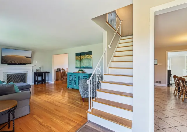 4th image of 1021 Balmoral Dr, Pittsburgh, PA 15237 | MLS# 1761941