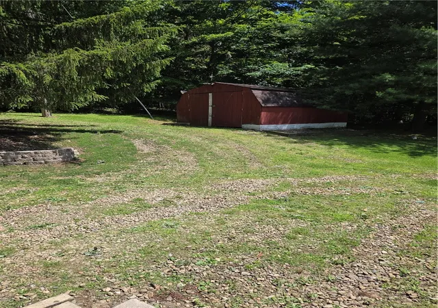 Homes for sale in Hanover Twp, PA | 163 Noll Rd, Hanover Twp, PA 15043 | MLS# 1760615