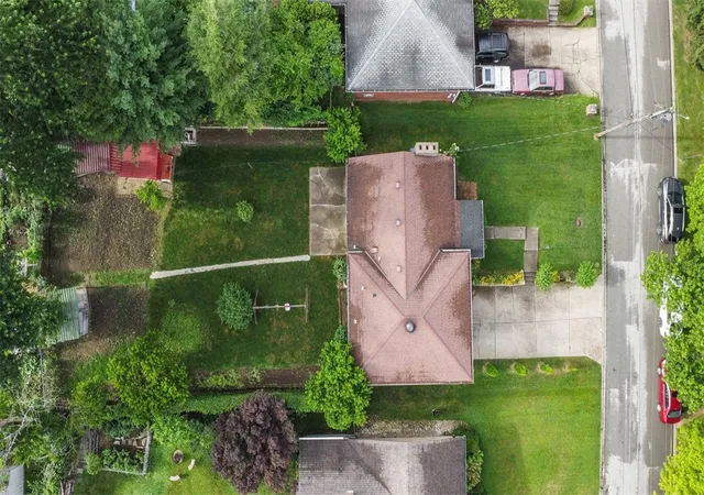 Homes for sale in Whitehall, PA | 4606 Brownsville Rd, Whitehall, PA 15236 | MLS# 1761657
