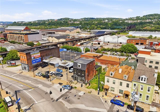 2nd image of 3329 Liberty Ave, Lawrenceville, PA 15201 | MLS# 1761946