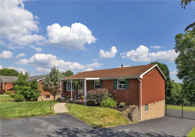 Homes for sale in Penn Twp, PA | 212 Seanor Rd, Penn Twp, PA 15642 | MLS# 1761591